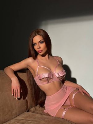 Карина NEW, фото с сайта SexoMurmansk.online
